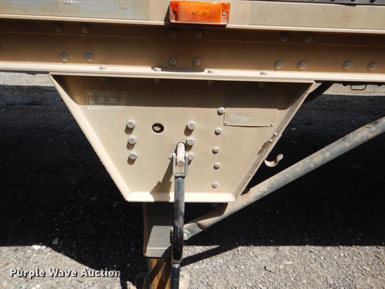 image for item DI2294 2008 Wilson Pace Setter live bottom trailer