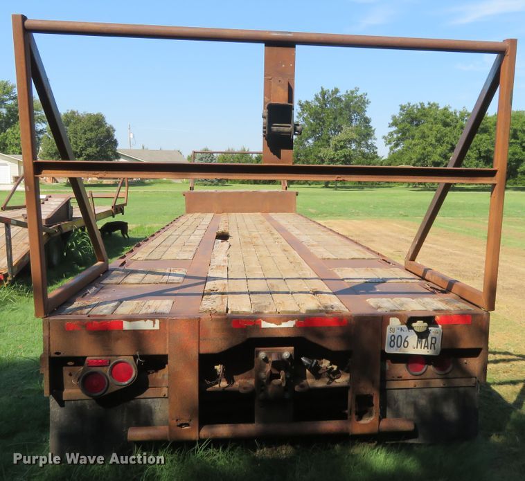 image for item EQ9299 1991 Transcraft DTX-18-44 drop deck trailer