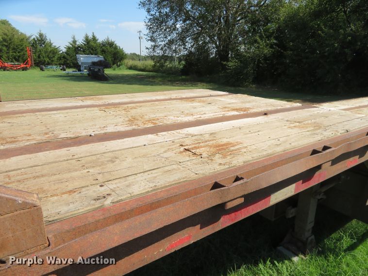 image for item EQ9299 1991 Transcraft DTX-18-44 drop deck trailer