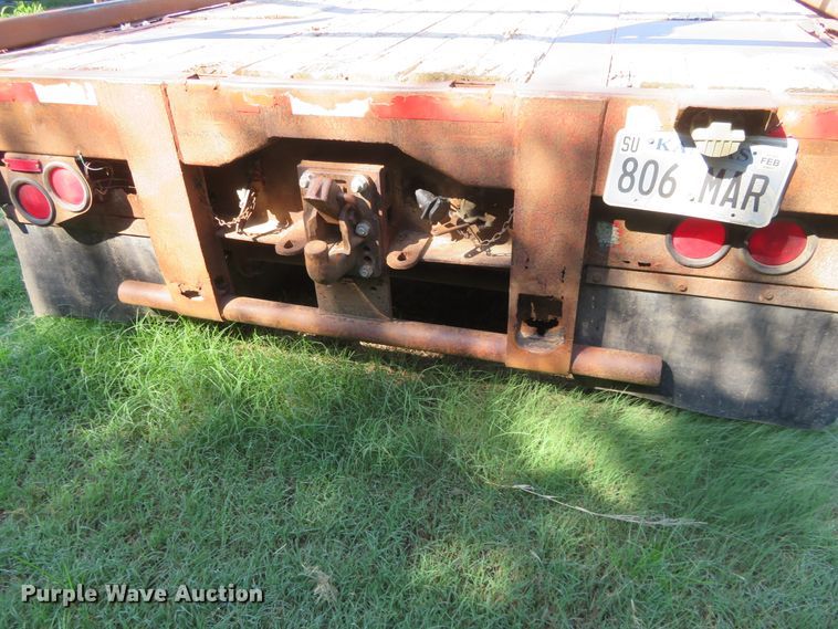 image for item EQ9299 1991 Transcraft DTX-18-44 drop deck trailer