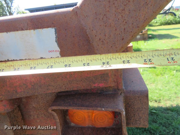 image for item EQ9299 1991 Transcraft DTX-18-44 drop deck trailer