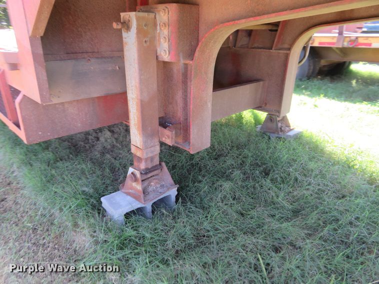 image for item EQ9299 1991 Transcraft DTX-18-44 drop deck trailer