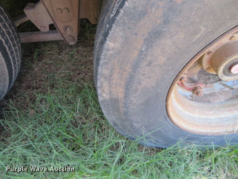 image for item EQ9299 1991 Transcraft DTX-18-44 drop deck trailer