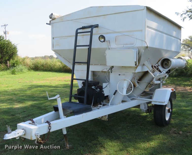 image for item EQ9301 Seed tender trailer