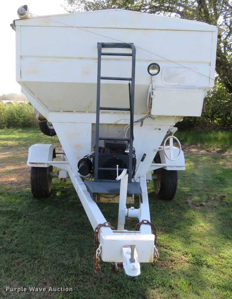 image for item EQ9301 Seed tender trailer