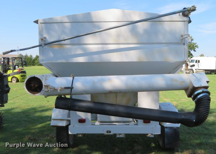 image for item EQ9301 Seed tender trailer