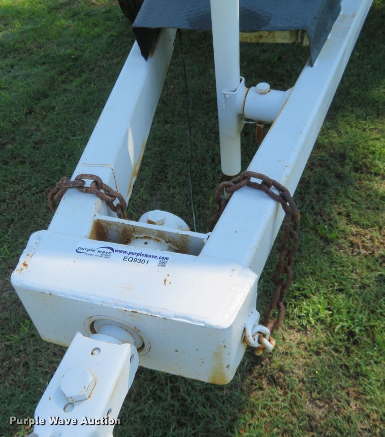 image for item EQ9301 Seed tender trailer