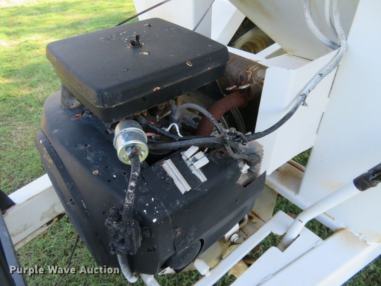 image for item EQ9301 Seed tender trailer