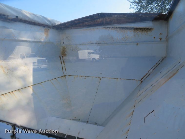 image for item EQ9301 Seed tender trailer