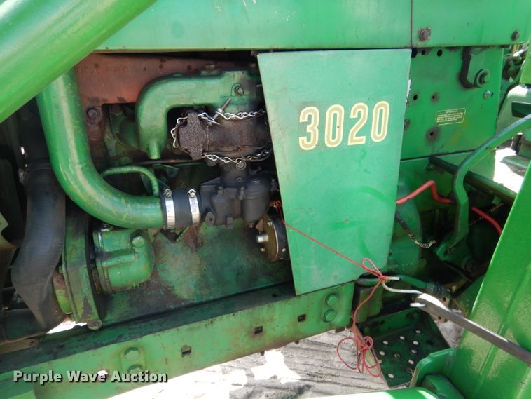 image for item FA9306 John Deere 3020 tractor