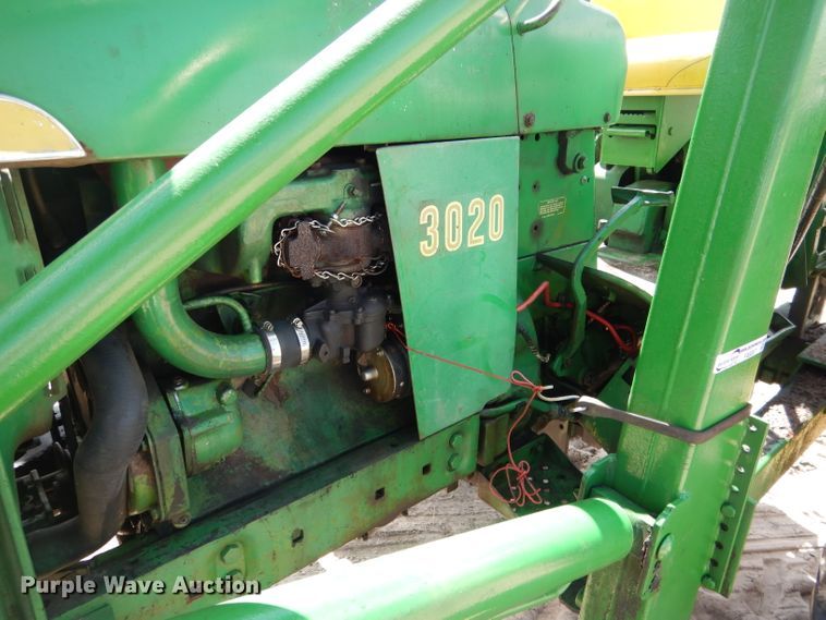 image for item FA9306 John Deere 3020 tractor