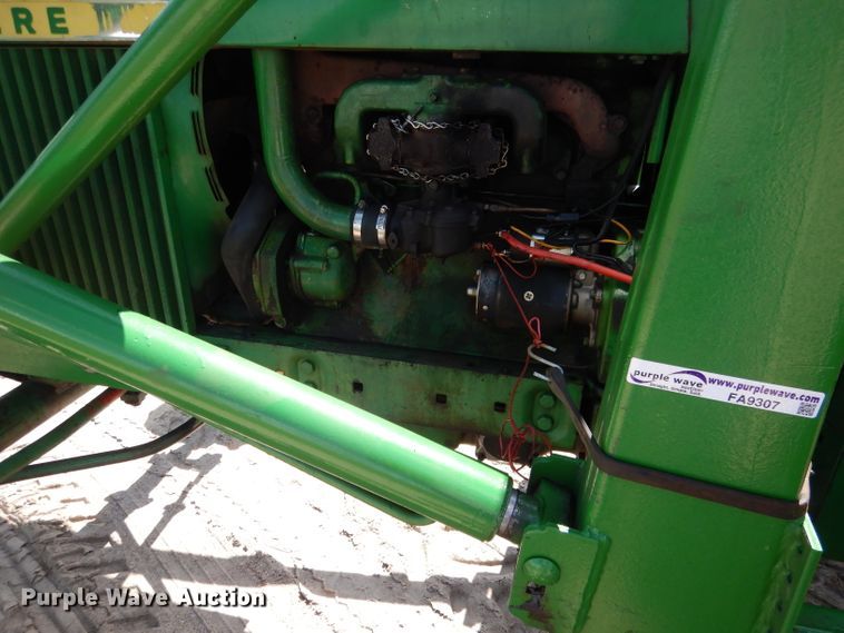 image for item FA9306 John Deere 3020 tractor