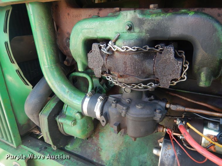 image for item FA9306 John Deere 3020 tractor