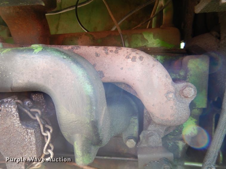 image for item FA9306 John Deere 3020 tractor