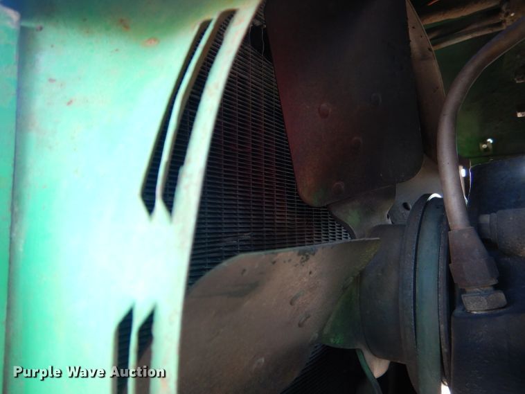 image for item FA9306 John Deere 3020 tractor