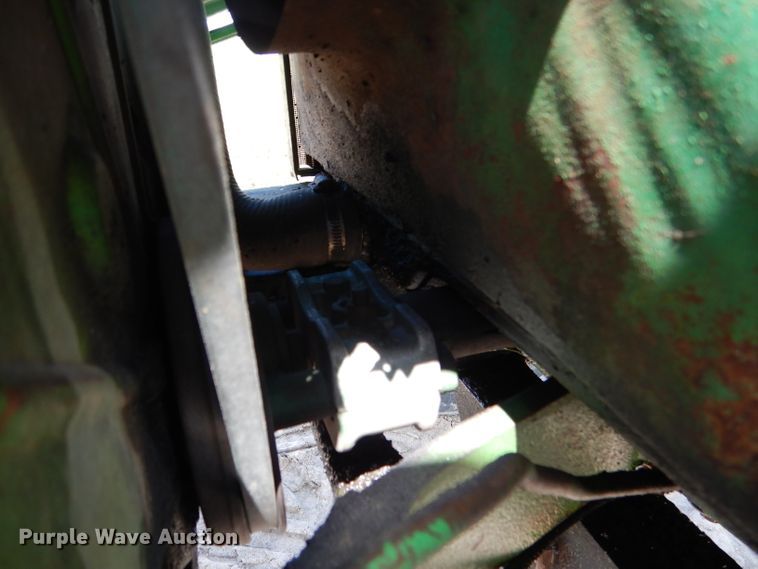 image for item FA9306 John Deere 3020 tractor