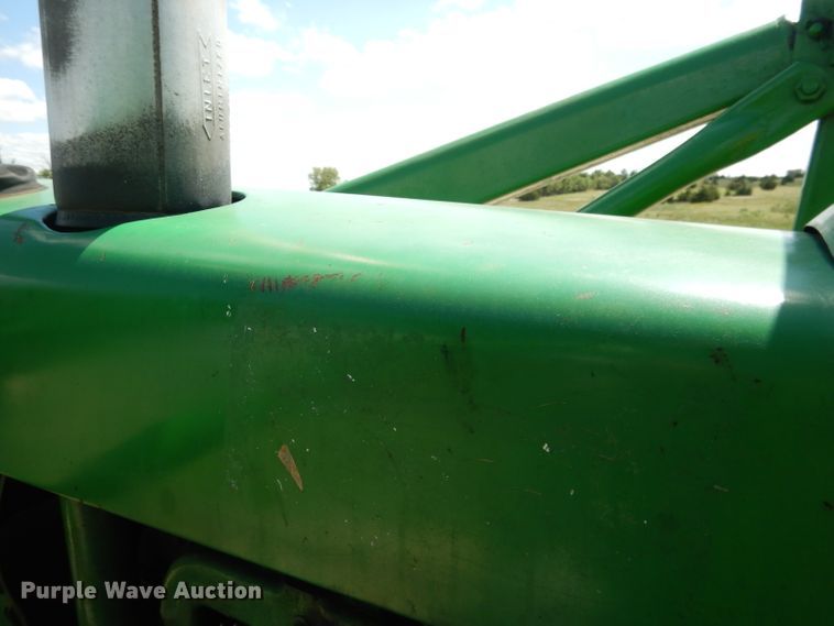 image for item FA9306 John Deere 3020 tractor