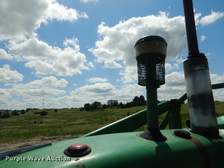 image for item FA9306 John Deere 3020 tractor