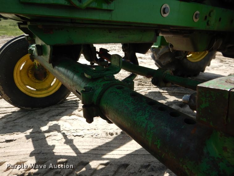 image for item FA9306 John Deere 3020 tractor