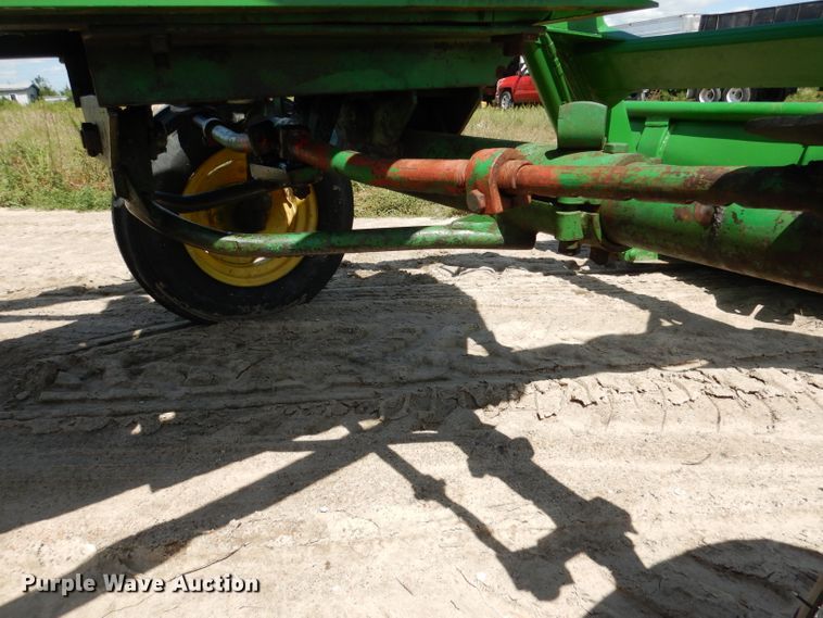 image for item FA9306 John Deere 3020 tractor