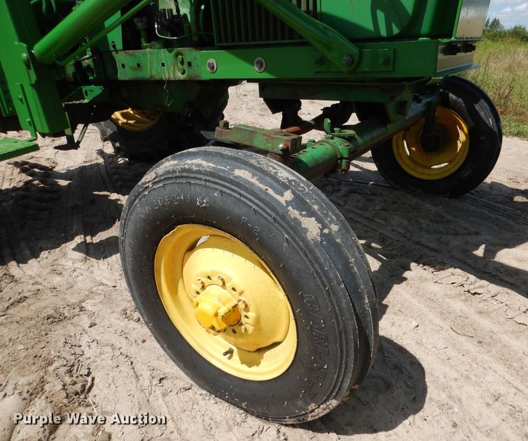 image for item FA9306 John Deere 3020 tractor