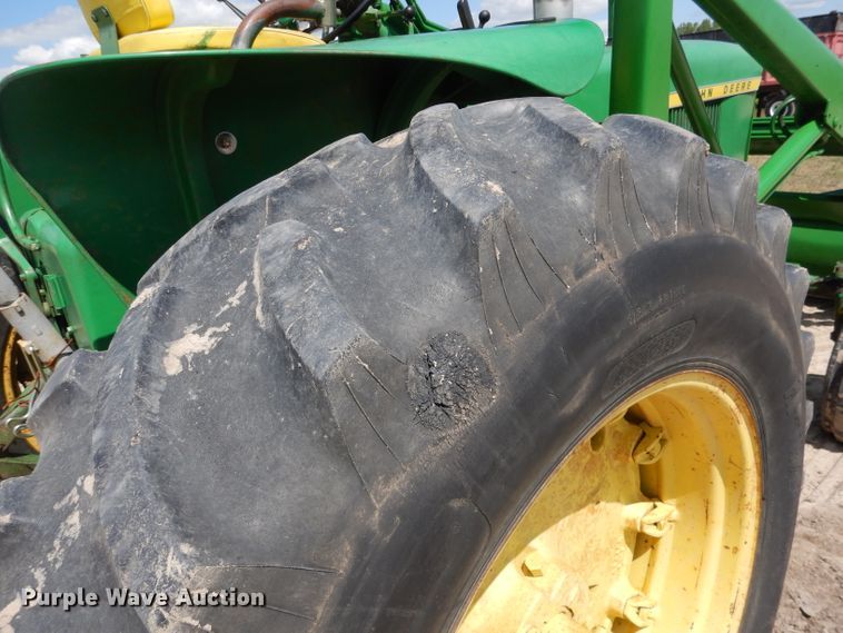 image for item FA9306 John Deere 3020 tractor