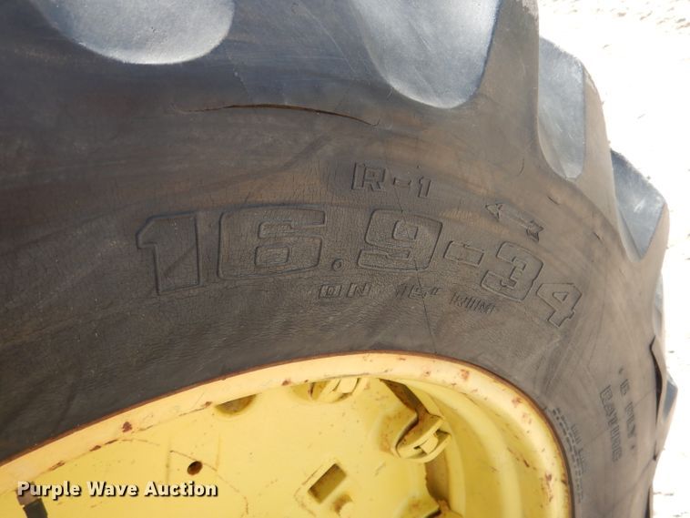 image for item FA9306 John Deere 3020 tractor