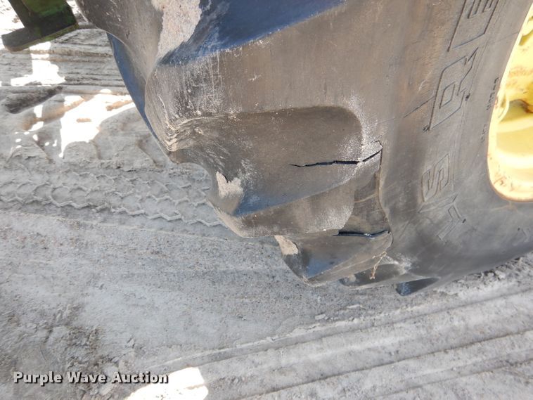 image for item FA9306 John Deere 3020 tractor