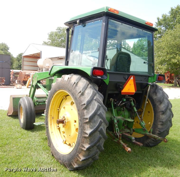 image for item FC9836 1983 John Deere 2550 tractor