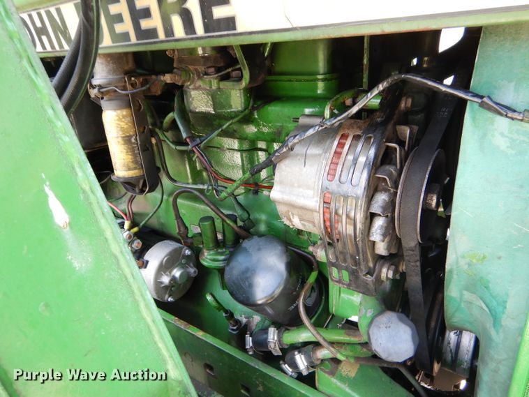 image for item FC9836 1983 John Deere 2550 tractor