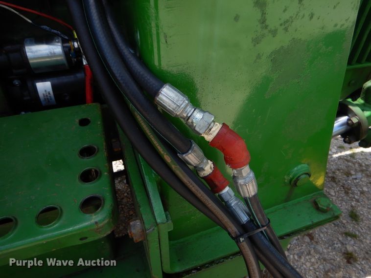 image for item FC9836 1983 John Deere 2550 tractor