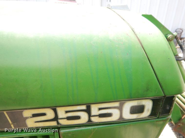 image for item FC9836 1983 John Deere 2550 tractor