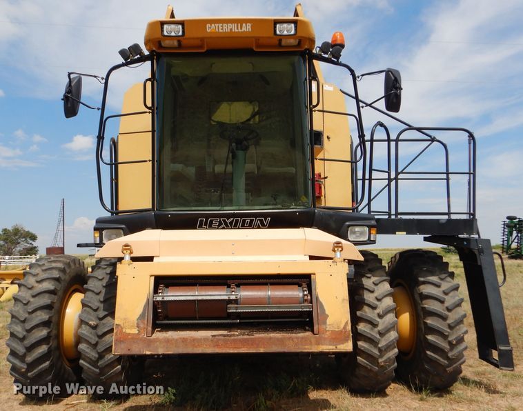 image for item FG9788 2001 Caterpillar Lexion 470 combine