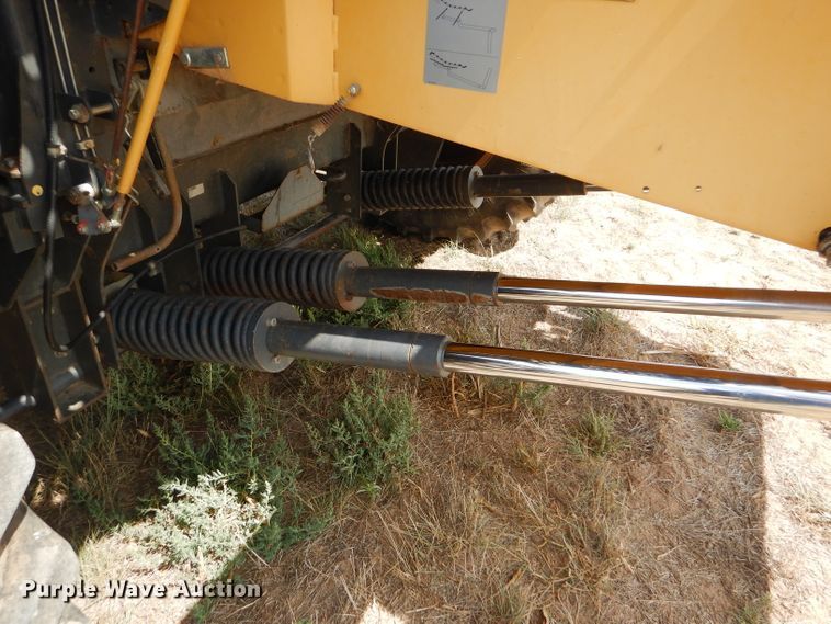 image for item FG9788 2001 Caterpillar Lexion 470 combine