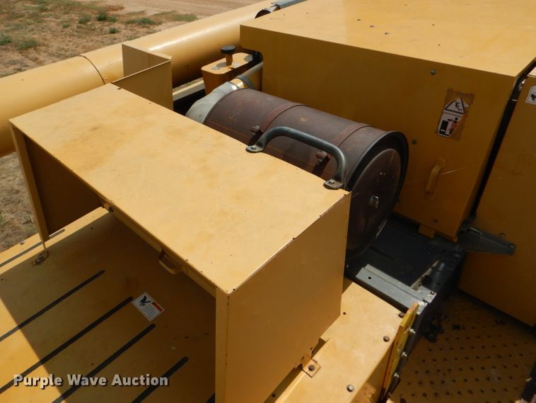 image for item FG9788 2001 Caterpillar Lexion 470 combine