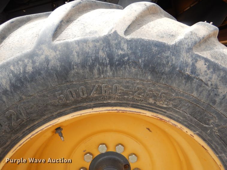 image for item FG9788 2001 Caterpillar Lexion 470 combine