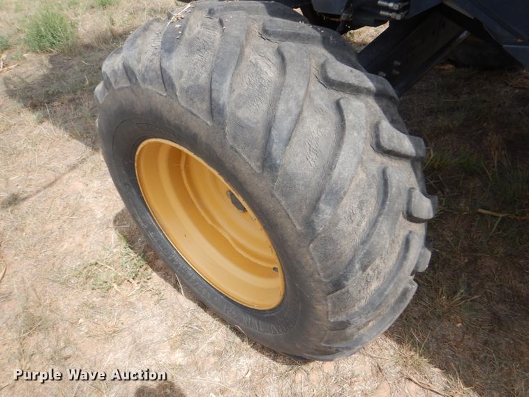 image for item FG9788 2001 Caterpillar Lexion 470 combine