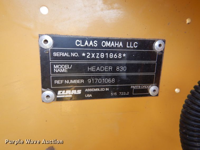 image for item FG9789 2001 Claas 830 corn head