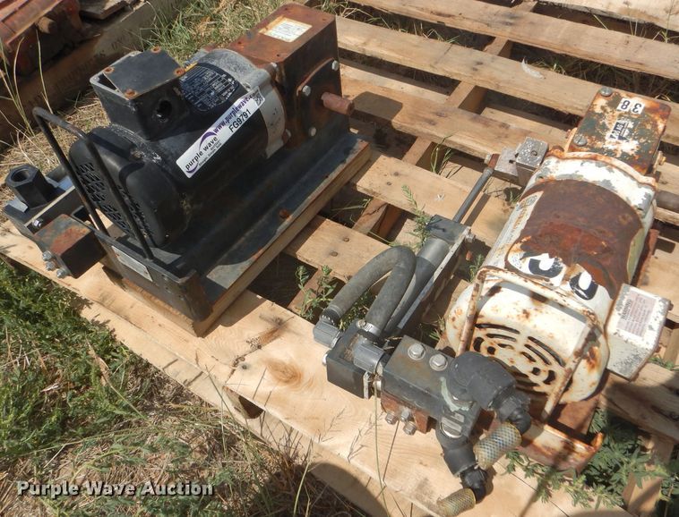 image for item FG9791 (2) irrigation injection pumps