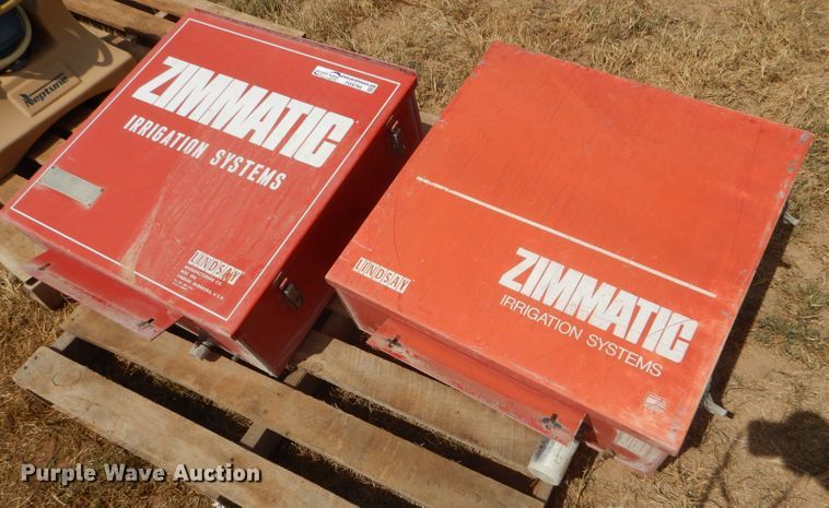 image for item FG9794 (2) Zimmatic irrigation pivot controllers