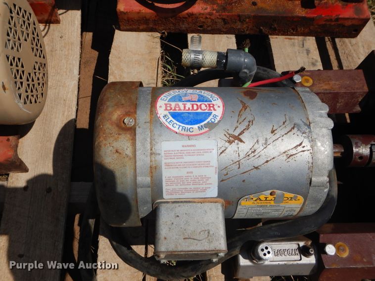 image for item FG9796 (4) irrigation injection pumps