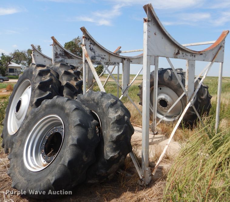 image for item FG9799 Fuel tank stand