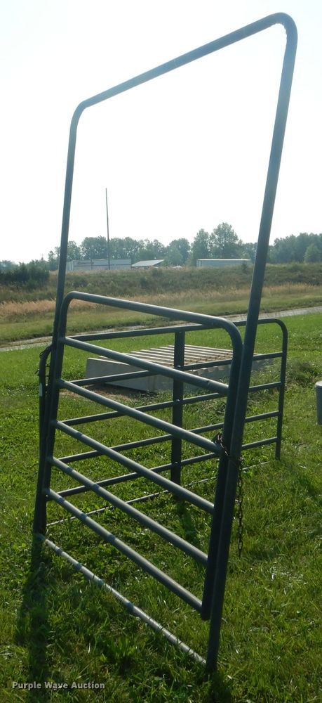 image for item FI9623 Livestock equipment