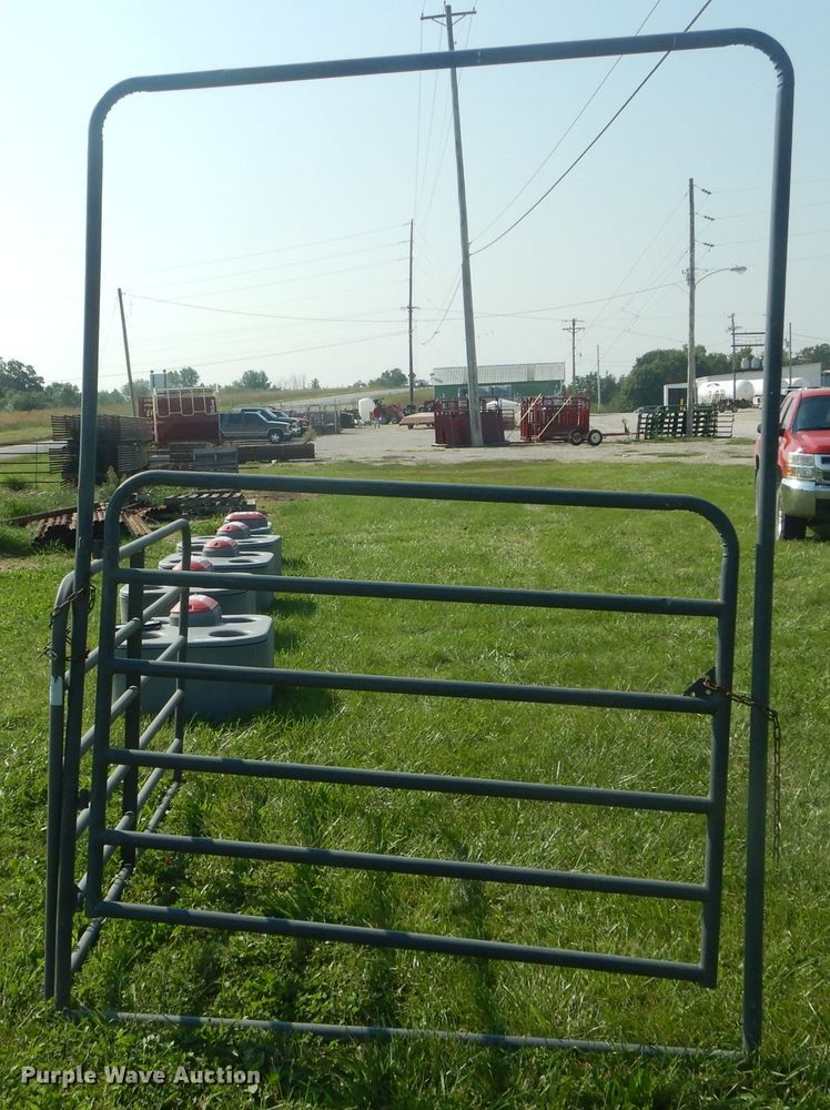 image for item FI9623 Livestock equipment