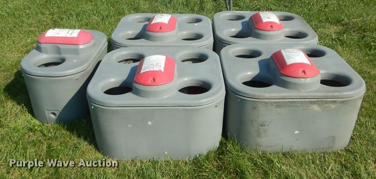 image for item FI9624 (5) livestock drinkers