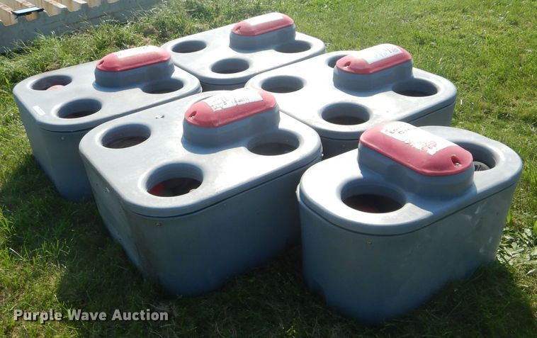 image for item FI9624 (5) livestock drinkers