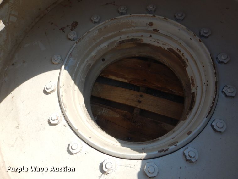 image for item FI9625 (4) row crop tires and wheels