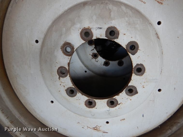 image for item FI9626 (4) 380/90R46 row crop tires and wheels