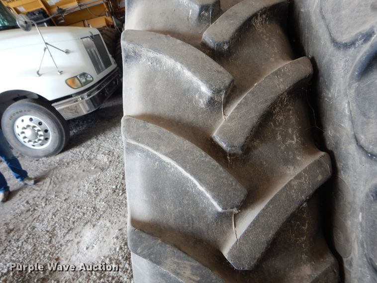 image for item FI9626 (4) 380/90R46 row crop tires and wheels