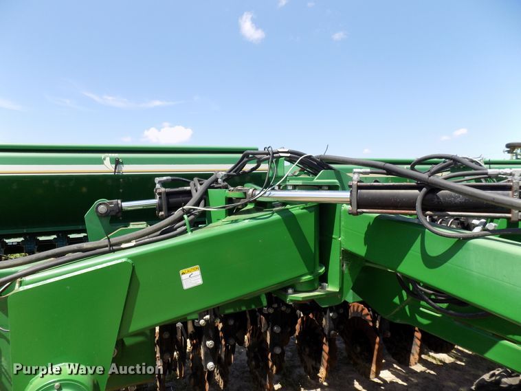 image for item FJ9289 Great Plains 2N3010 no-till grain drill